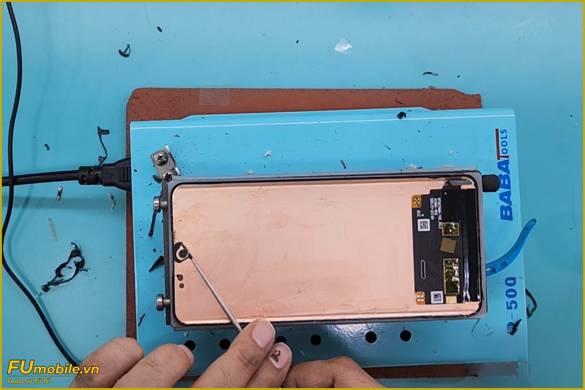 Quy trình thay màn hình Oppo Reno13 Pro 5G