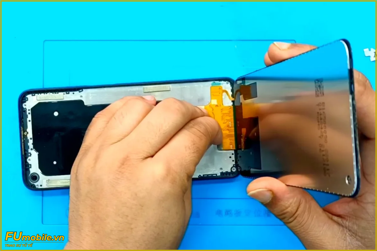 Quy trình thay màn hình Realme Narzo 60