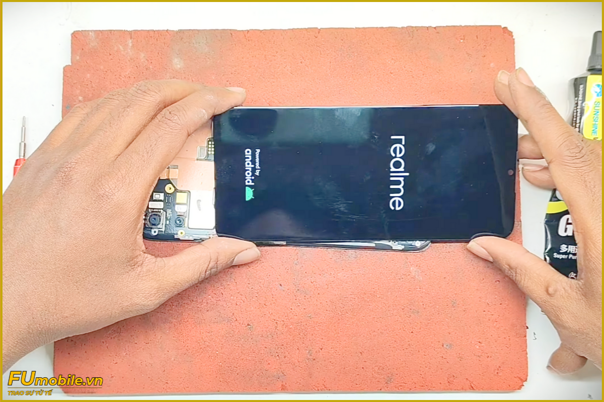 Quy trình thay màn hình Realme Note 60