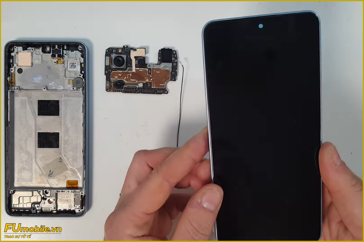 Quy trình thay màn hình Redmi Note 13