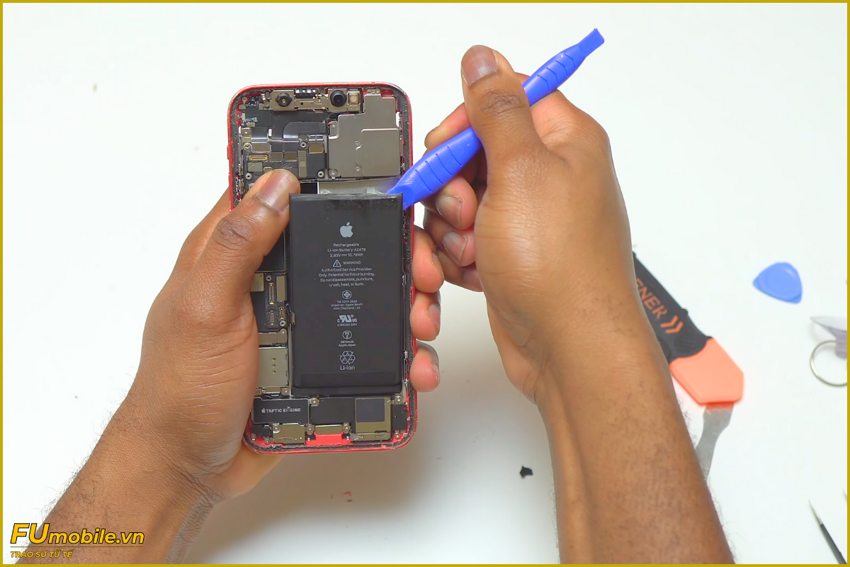Quy trình thay pin iPhone 12