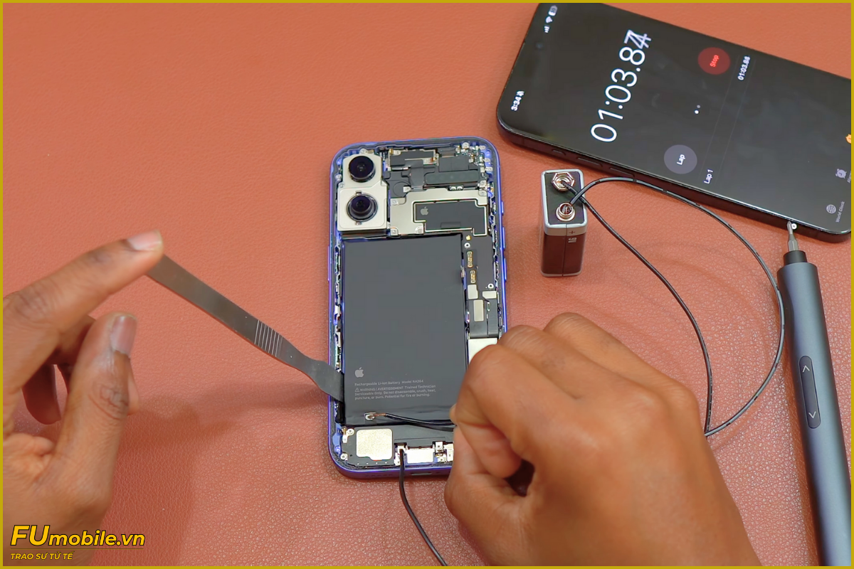 Quy trình thay pin iPhone 16