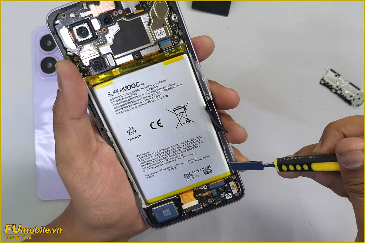 Quy trình thay pin Oppo Reno13 F 5G