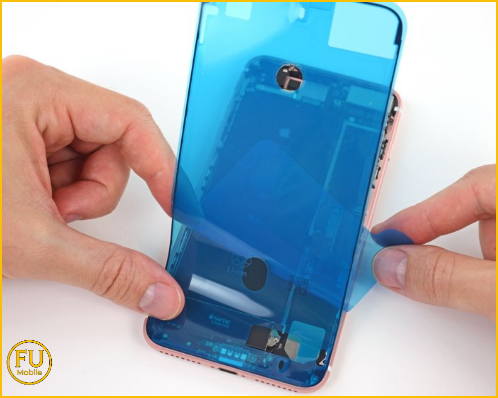 Ron màn hình điện thoại giúp cố định, chống bụi nước và bảo vệ khi va đập