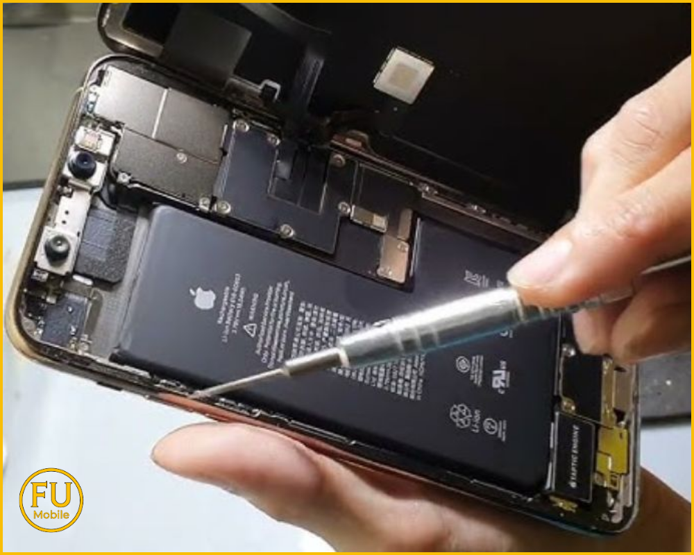 Tiêu chí lựa chọn địa chỉ ép kính iPhone 15 Pro Max uy tín
