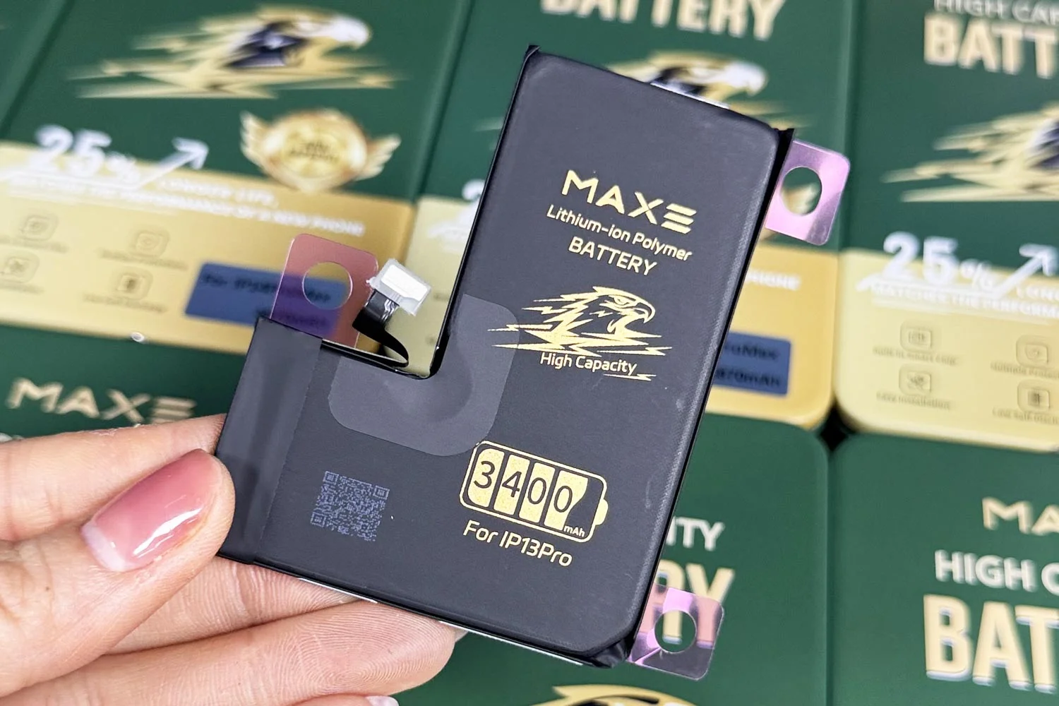 pin-maxe-iphone-13-pro-chinh-hang.html-dung-luong