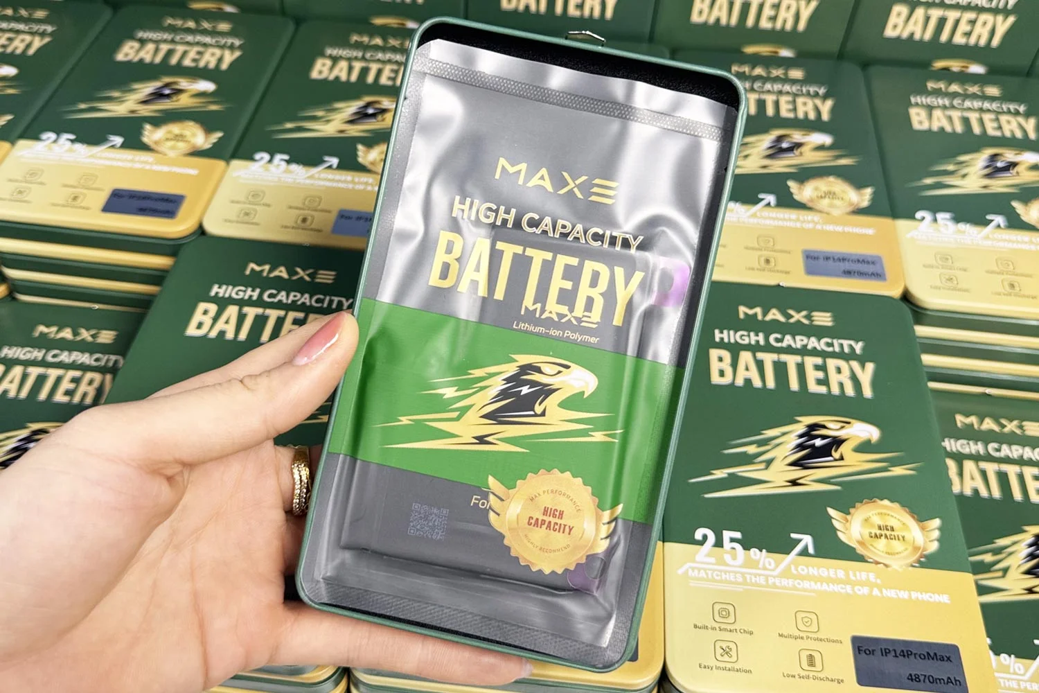 pin-maxe-iphone-13-pro-max-chinh-hang.html-pin-maxe