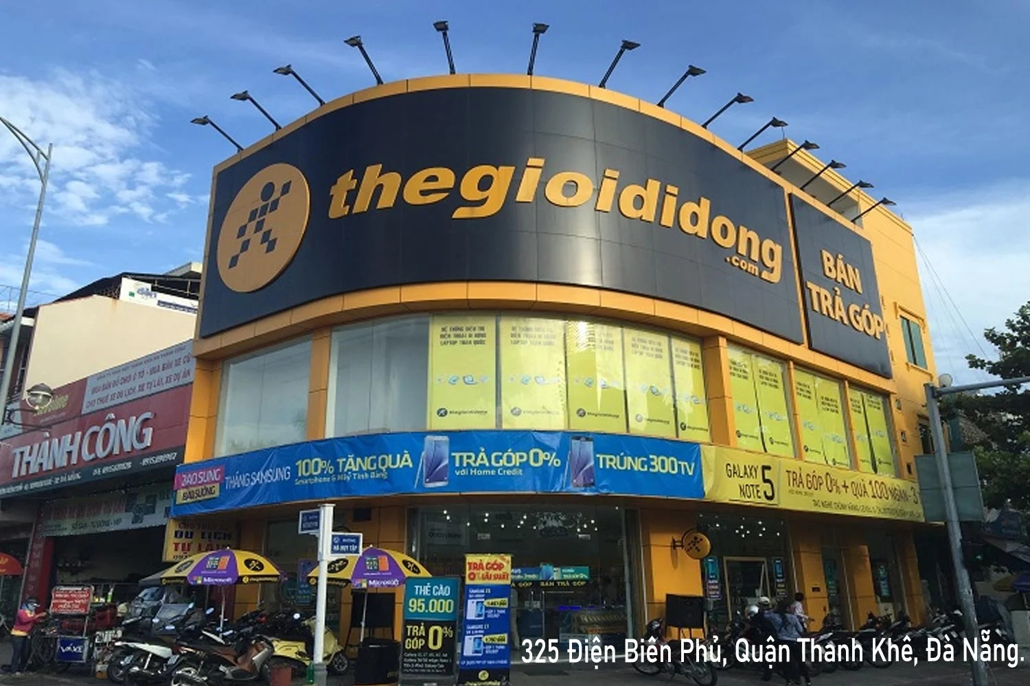 top-12-dia-chi-thay-pin-iphone-tai-da-nang.html-the-gioi-di-dong