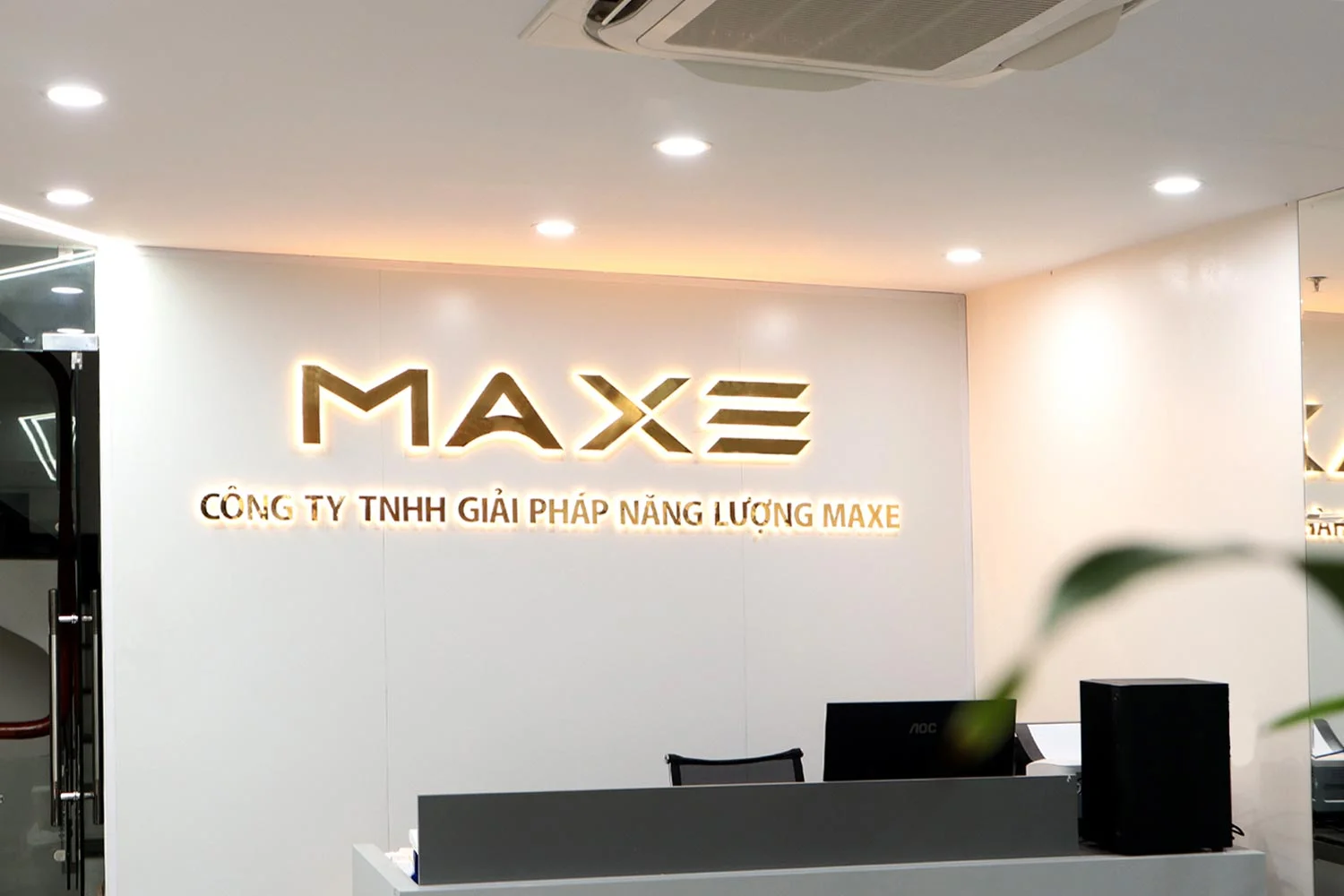 pin-maxe-iphone-xs-chinh-hang.html-dia-chi-maxe