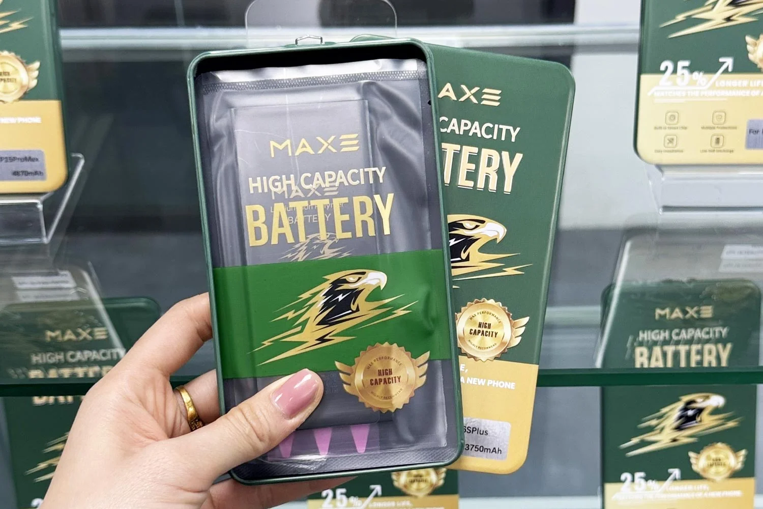 pin-maxe-iphone-6s-plus-chinh-hang.html-pin-maxe