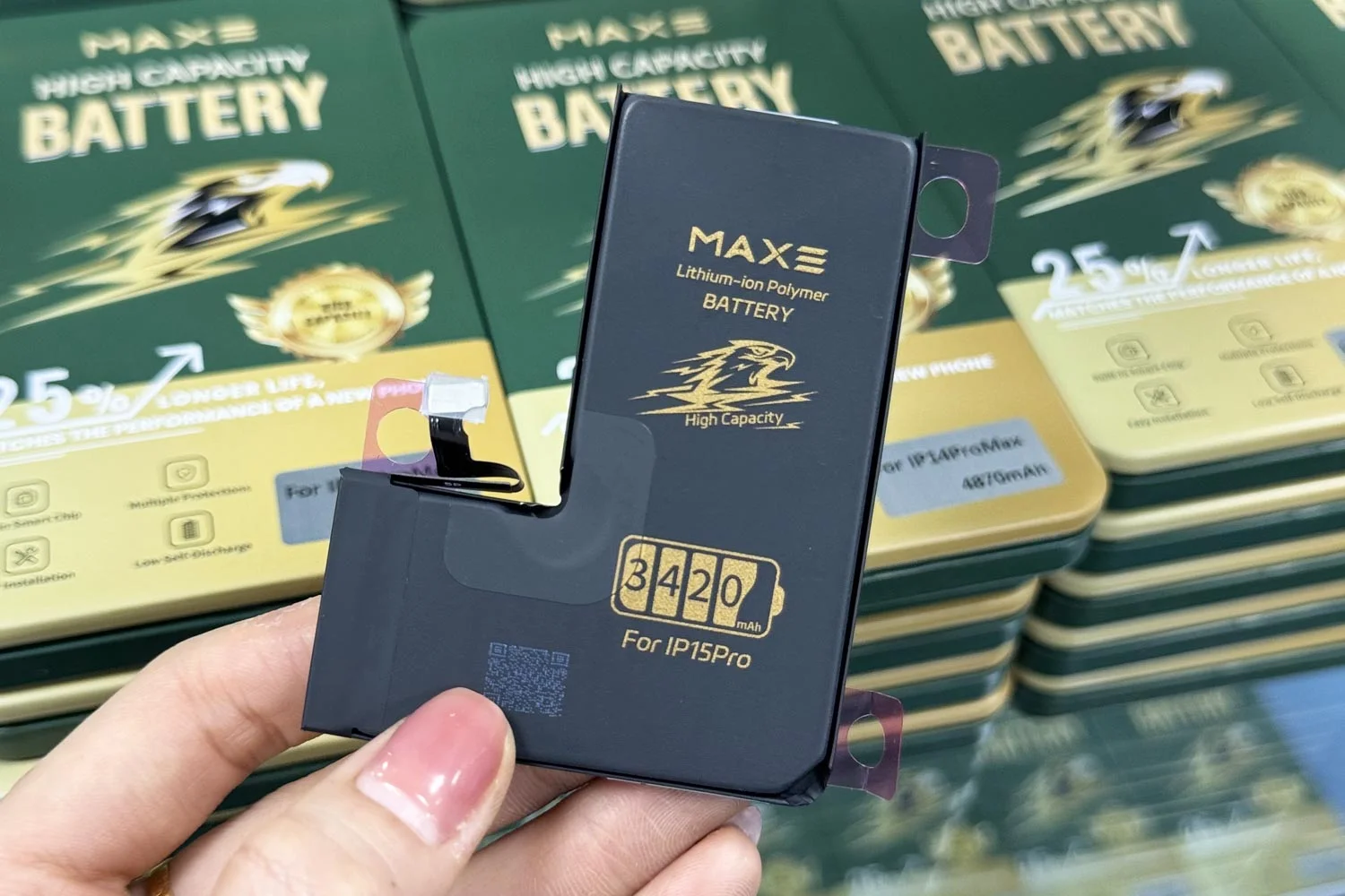 pin-maxe-iphone-15-pro-chinh-hang.html-tuong-thich