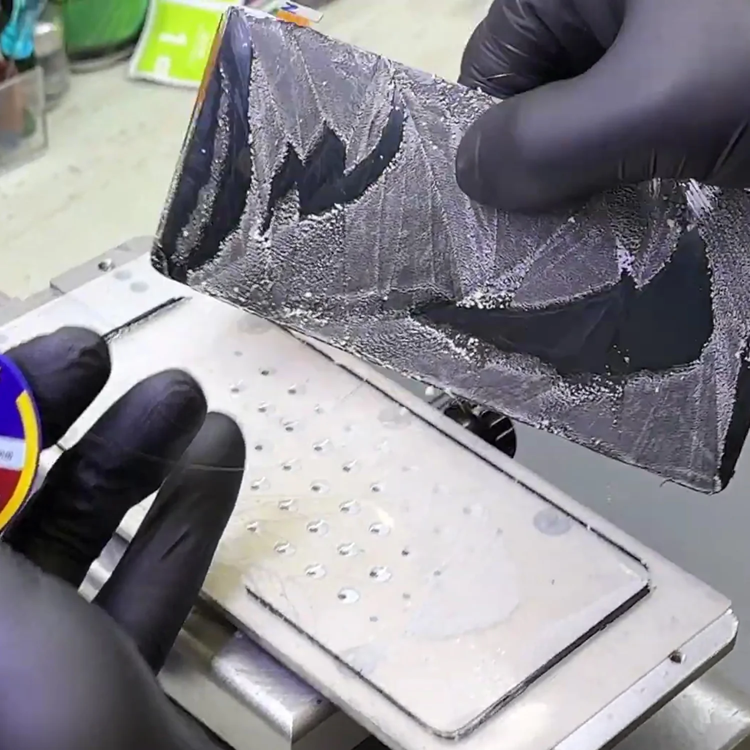 ep-kinh-samsung-galaxy-s20-fe-slide3