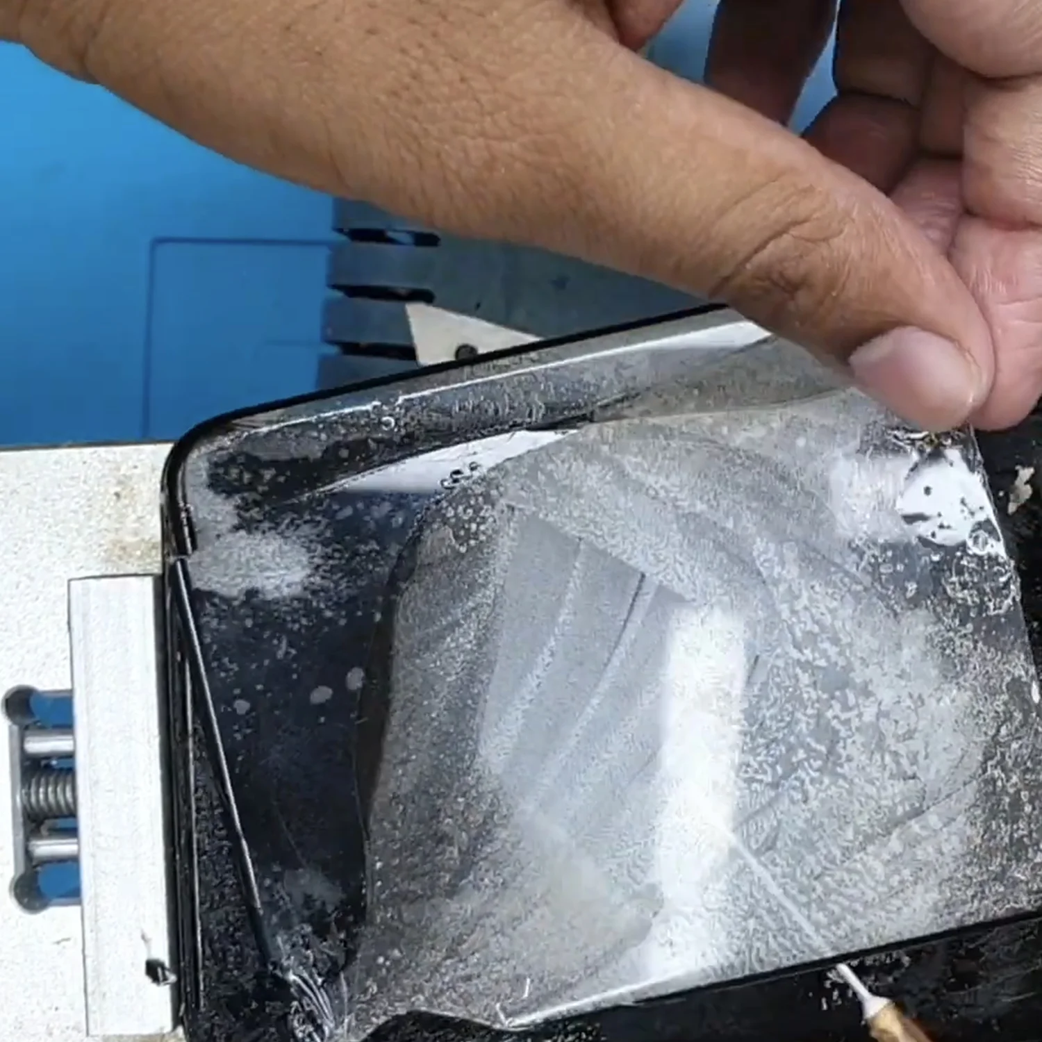 ep-kinh-samsung-galaxy-s20-plus-slide2