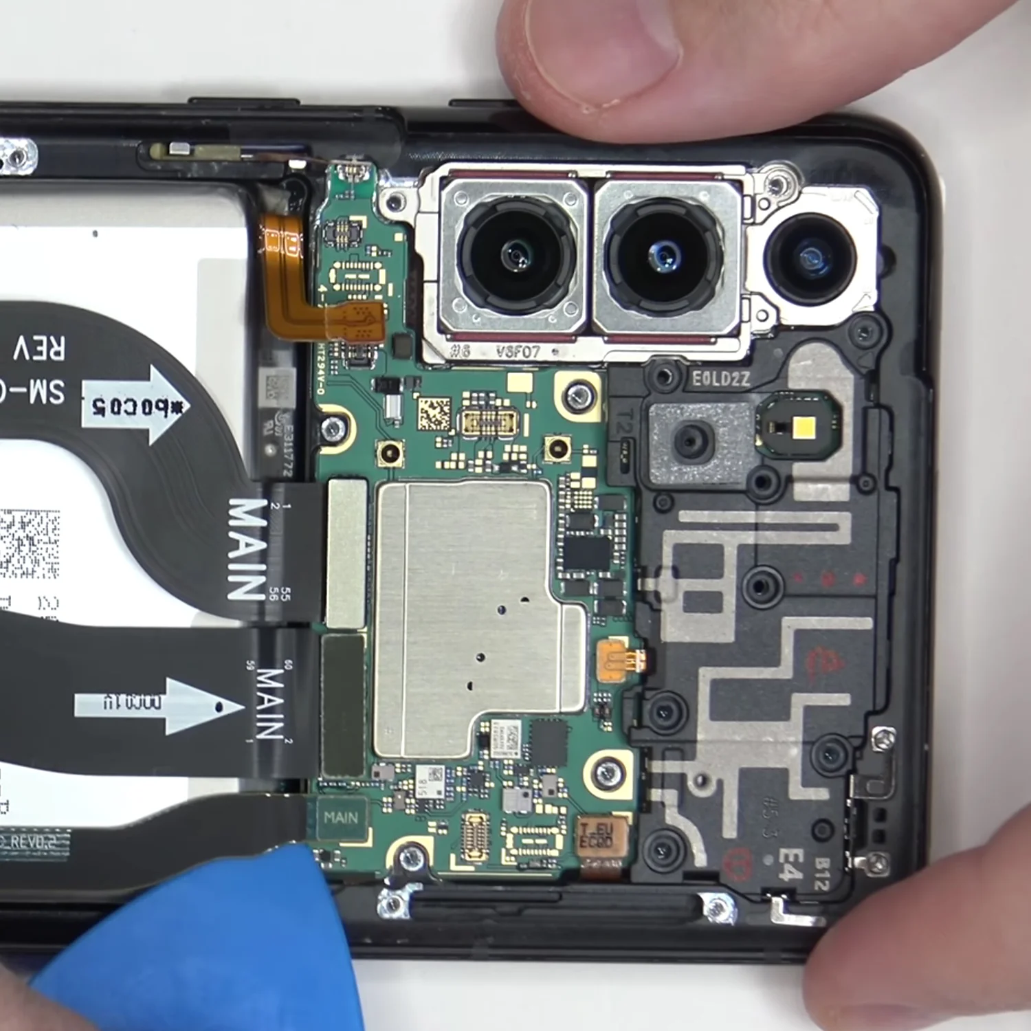 sua-nguon-samsung-galaxy-s21-plus-slide5