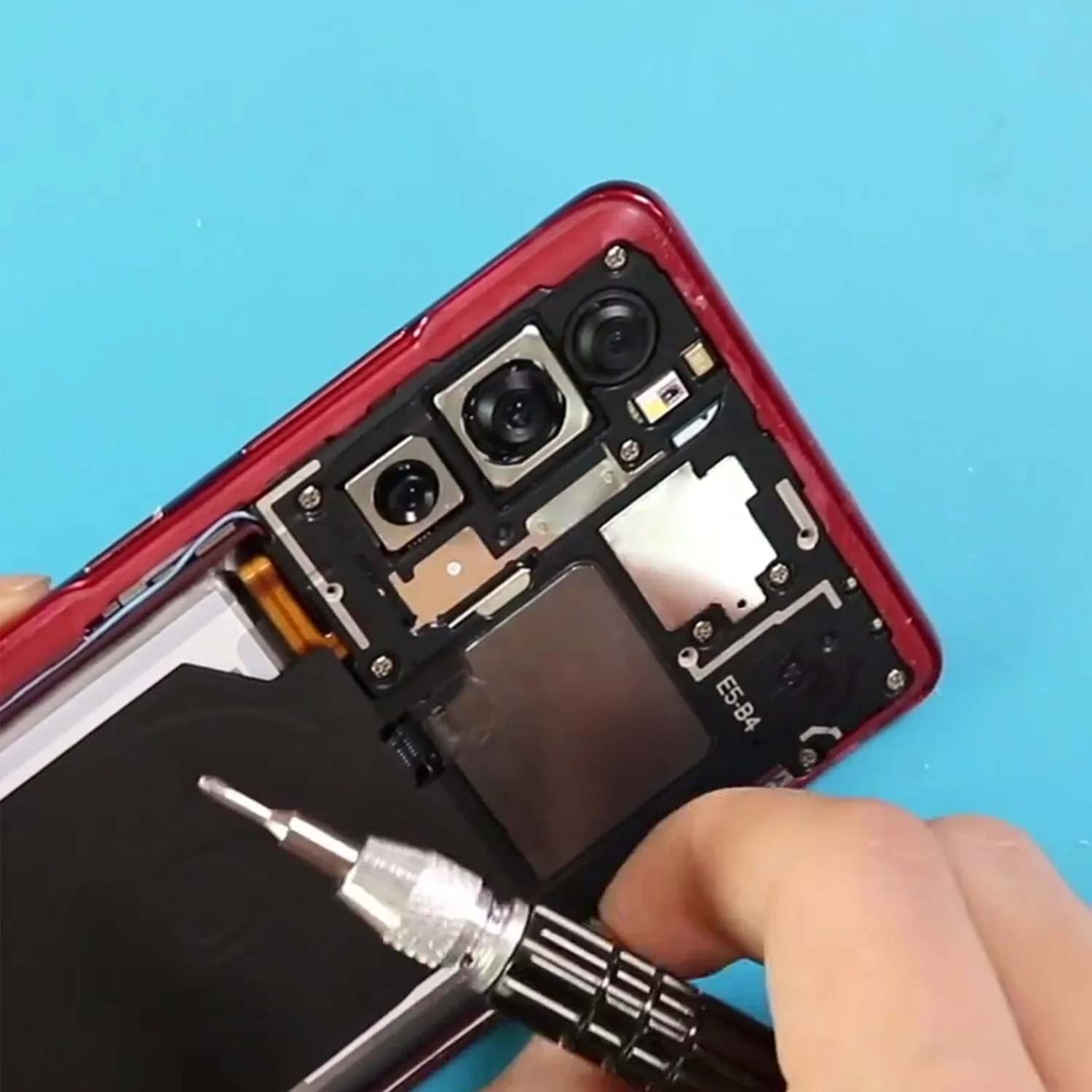 thay-camera-samsung-galaxy-s20-fe-slide2