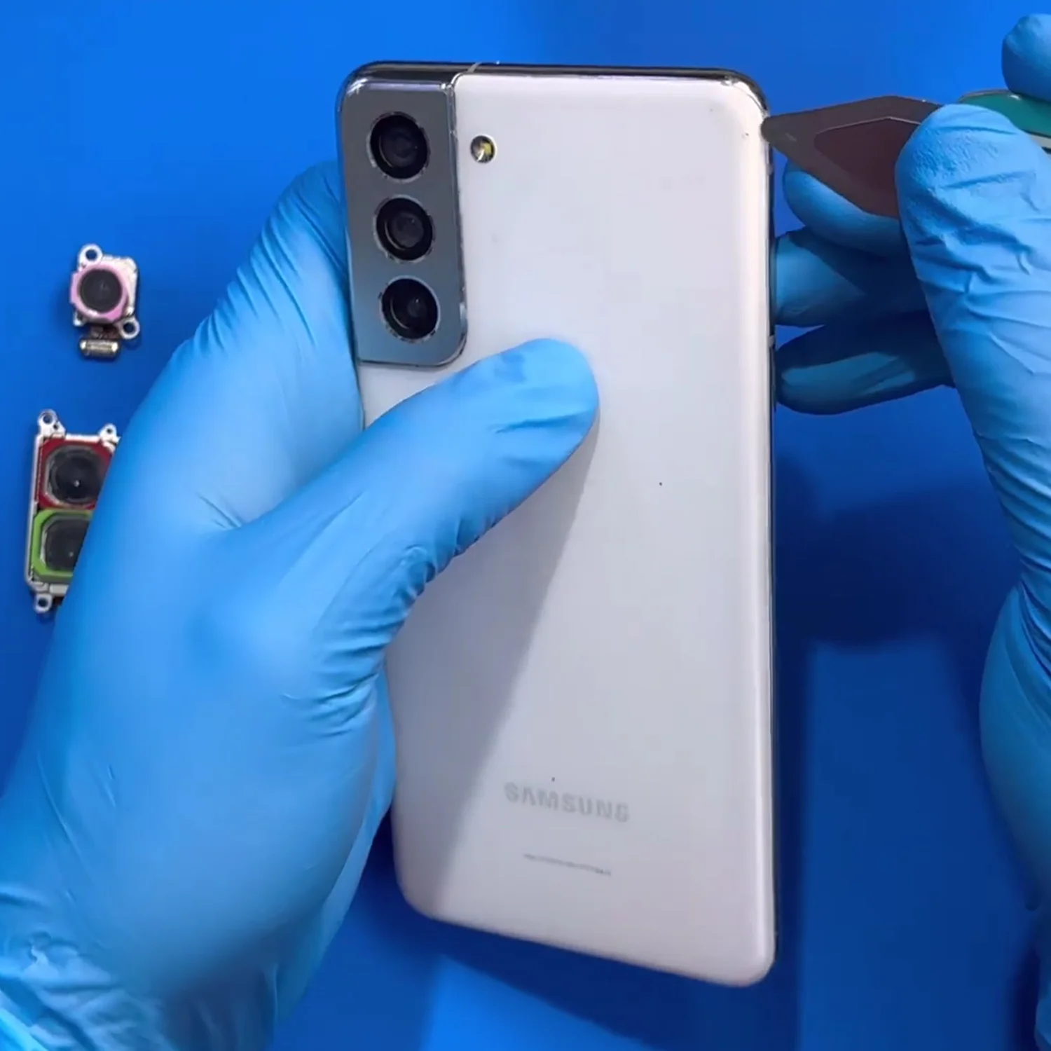 thay-camera-samsung-galaxy-s21-slide1