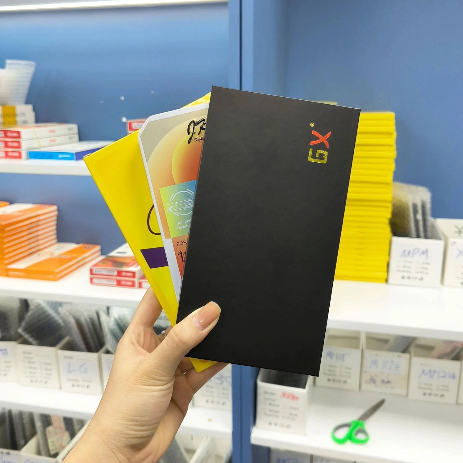 thay-man-hinh-iphone-12-pro-max-chinh-hang-1