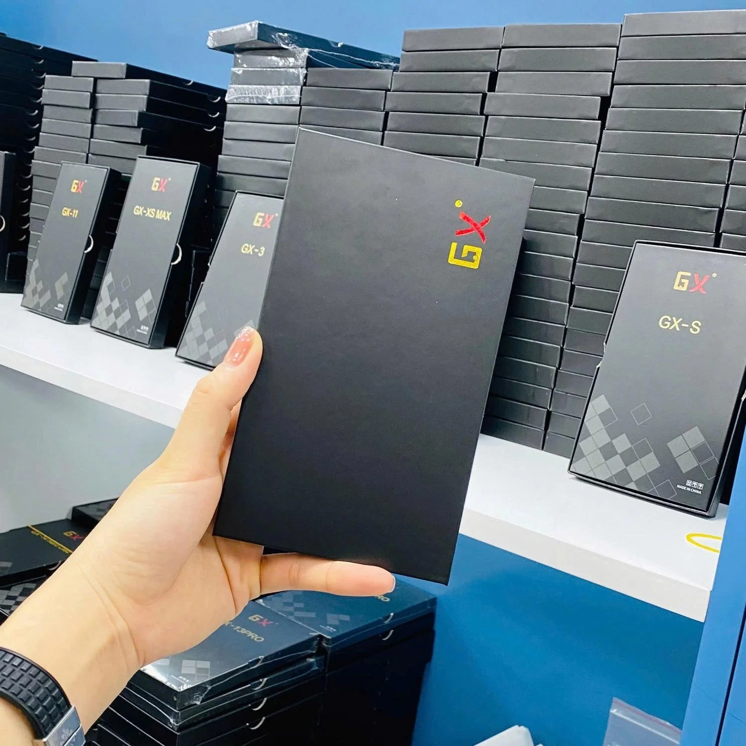 thay-man-hinh-iphone-14-plus-chinh-hang-4