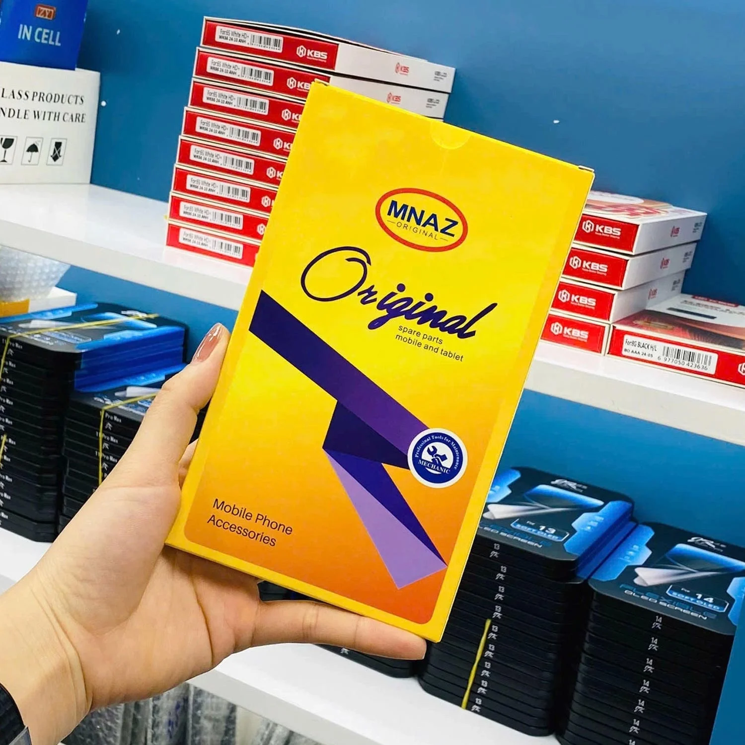 thay-man-hinh-iphone-14-pro-chinh-hang-2