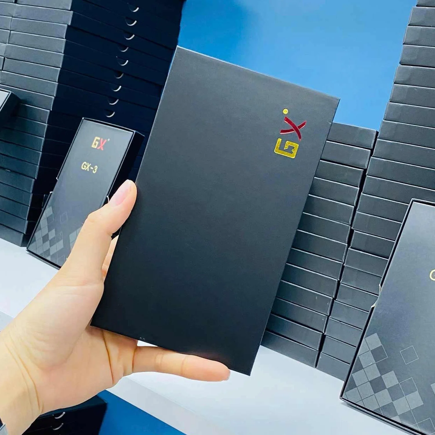 thay-man-hinh-iphone-15-plus-chinh-hang-1