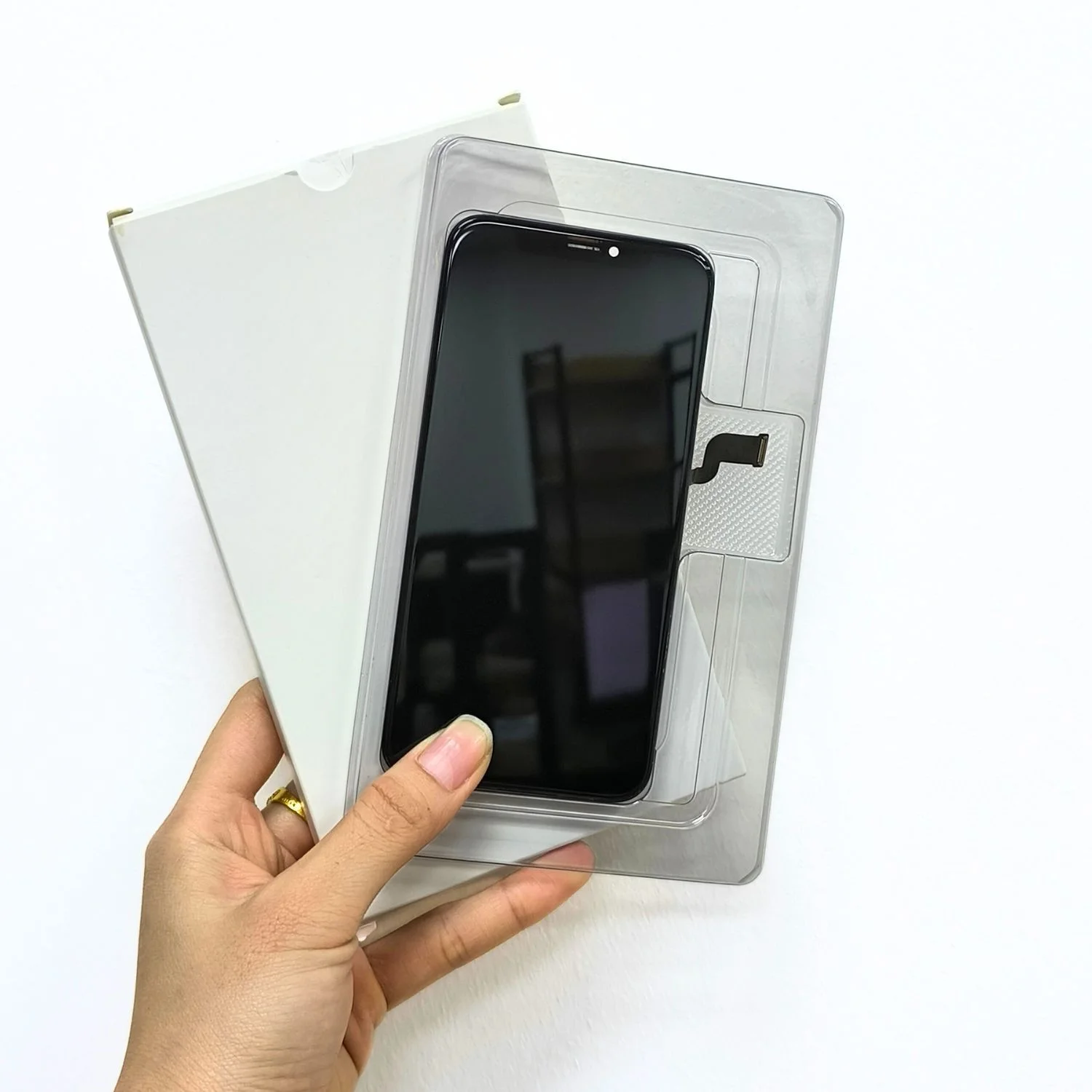 thay-man-hinh-iphone-xs-slide6