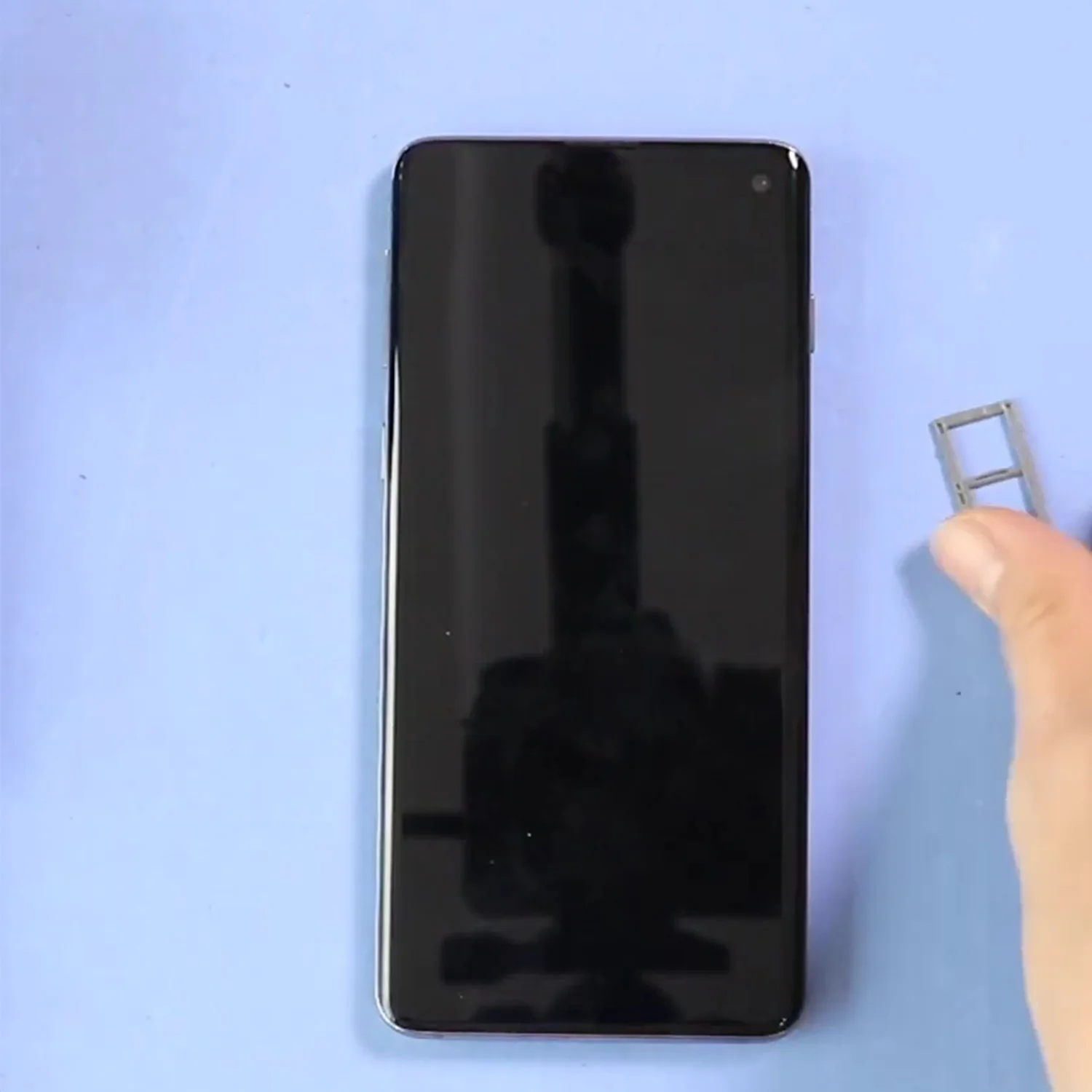 thay-man-hinh-samsung-galaxy-s10-slide1