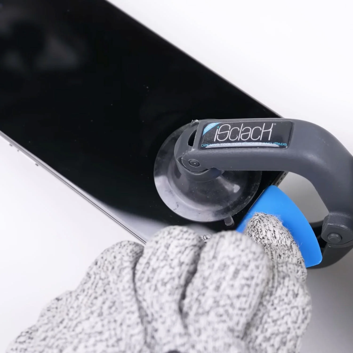 thay-mat-kinh-ep-kinh-iphone-15-pro-chinh-hanghtml-4