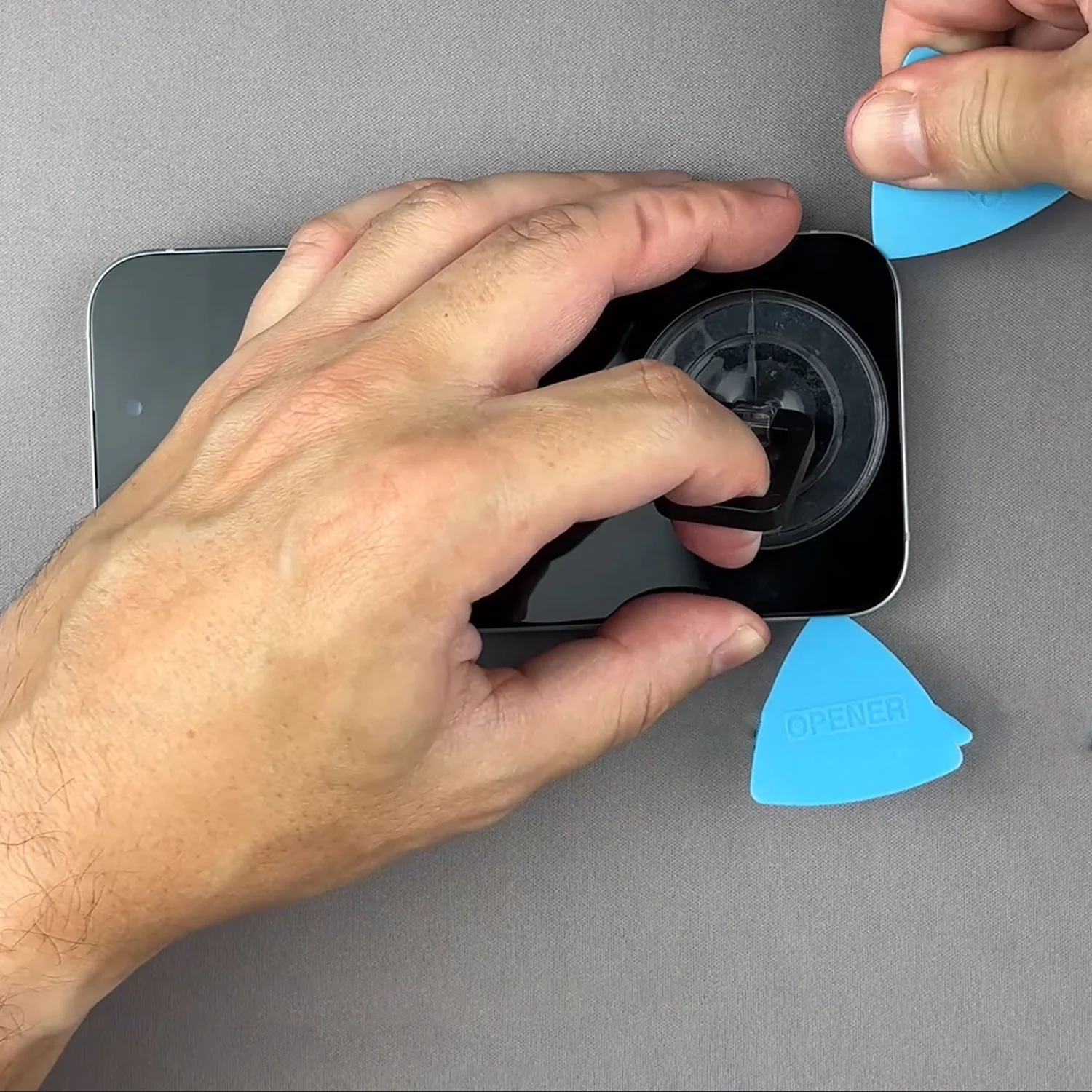 thay-mat-kinh-ep-kinh-iphone-16-chinh-hanghtml-3-1