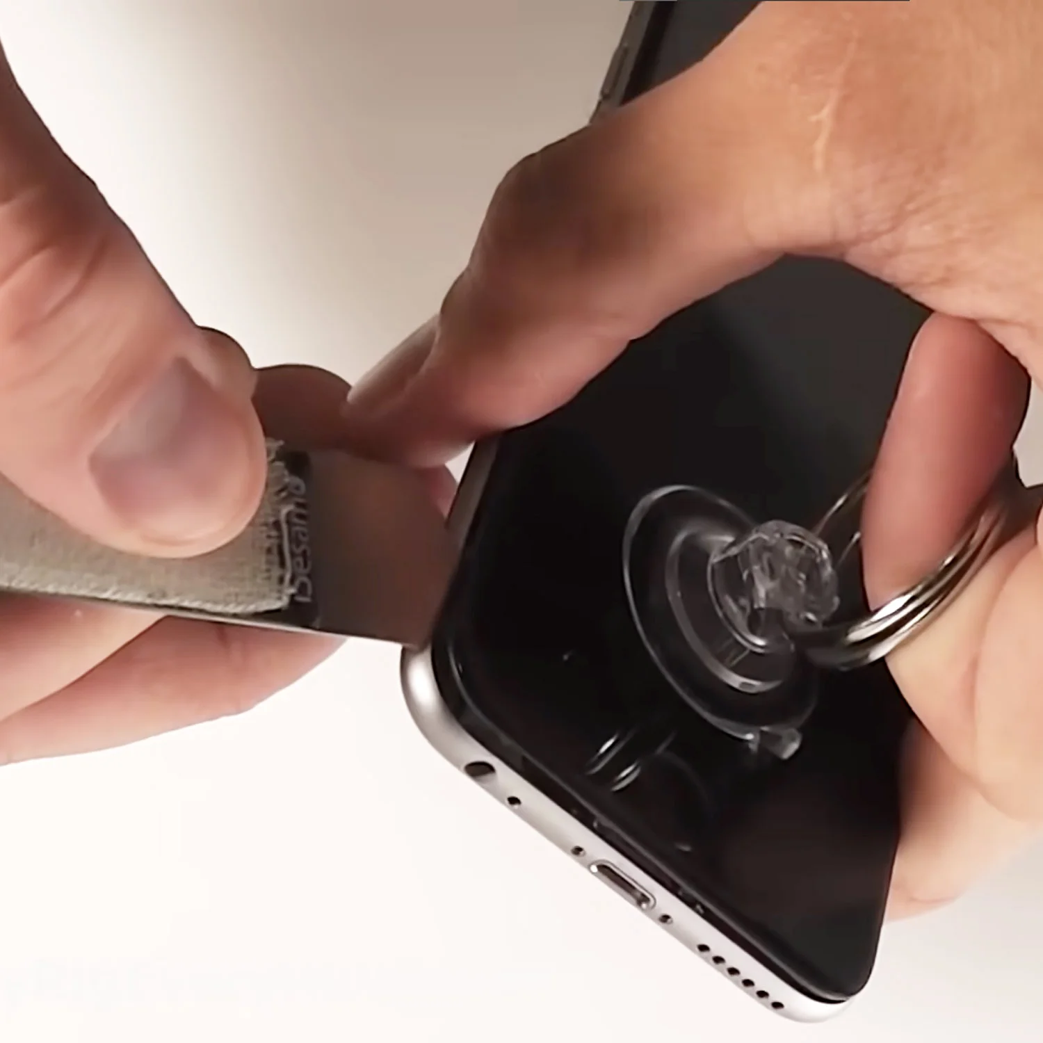 thay-mat-kinh-ep-kinh-iphone-6-chinh-hanghtml-3