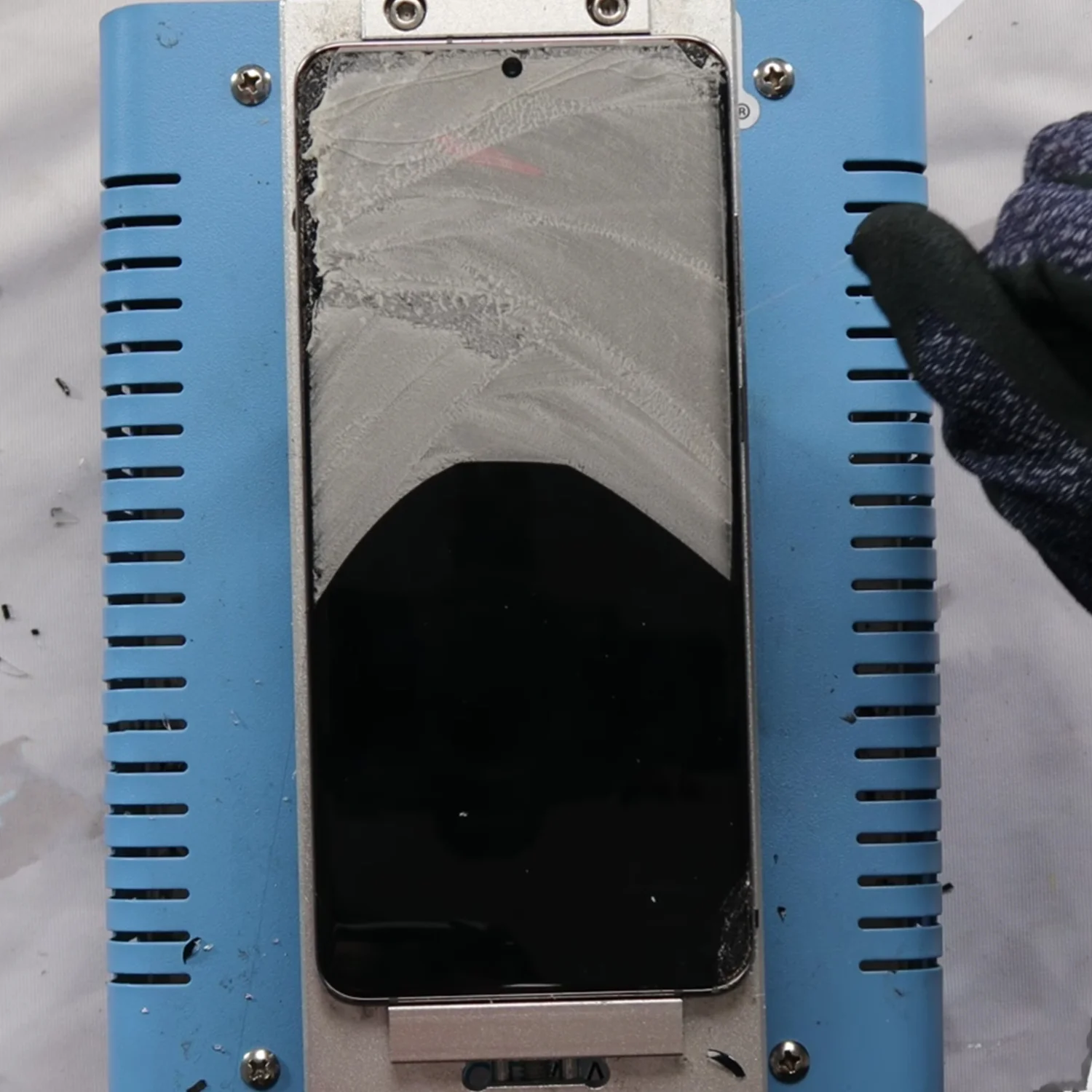 thay-mat-kinh-ep-kinh-samsung-galaxy-s20-ultra-slide3