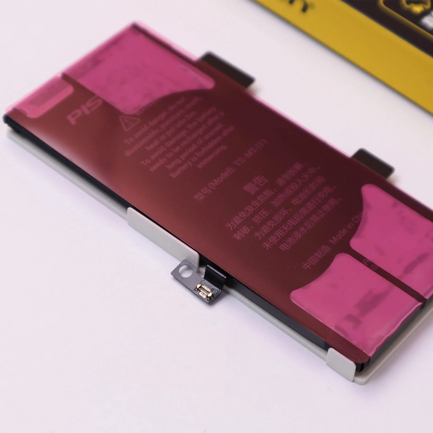 thay-pin-iphone-11-chinh-hanghtml-4