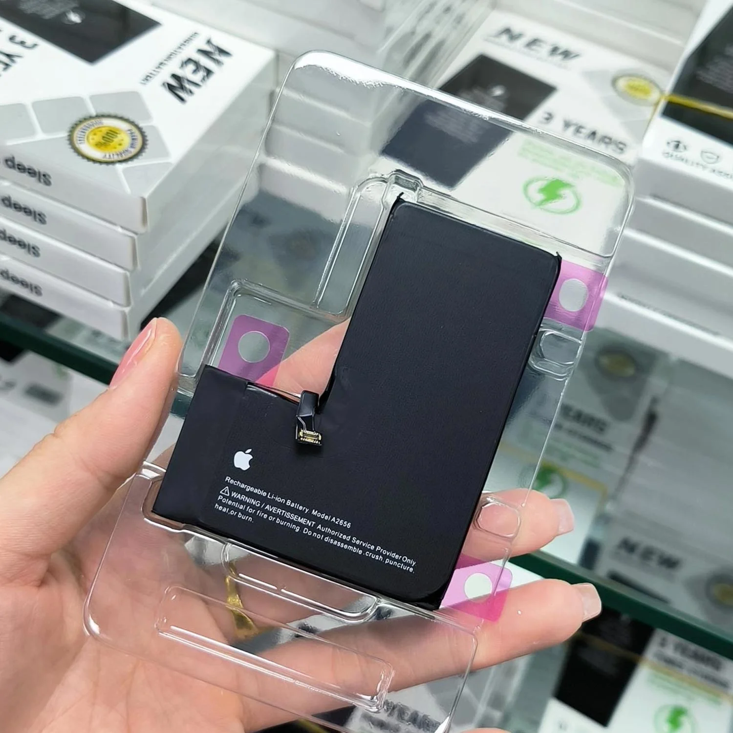 thay-pin-iphone-13-pro-chinh-hanghtml-6