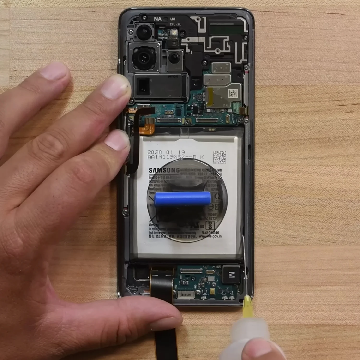 thay-pin-samsung-galaxy-s20-ultra-slide5