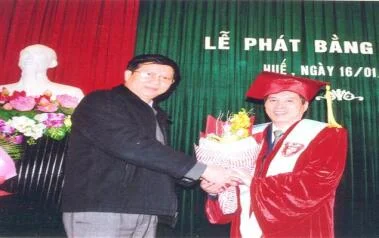 Người Nghệ An Đầu Tiên Nhận Bằng Tiến Sĩ Nội Tim Mạch