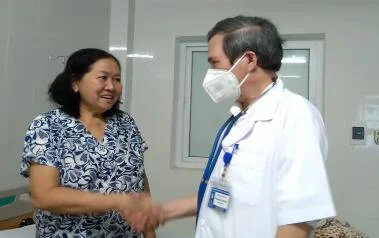 PHẪU THUẬT THỦNG ĐẠI TRÀNG NỘI SOI