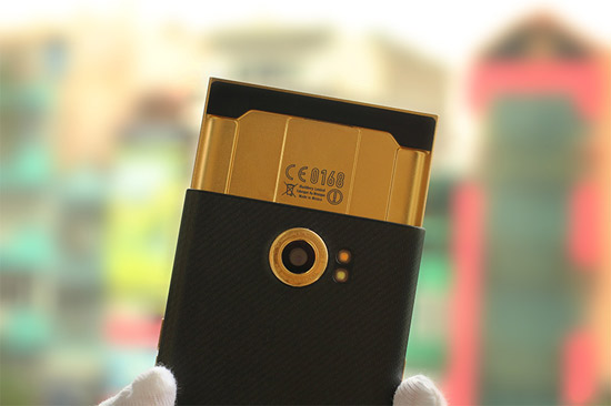 blackberry-priv-ma-vang-24k-4