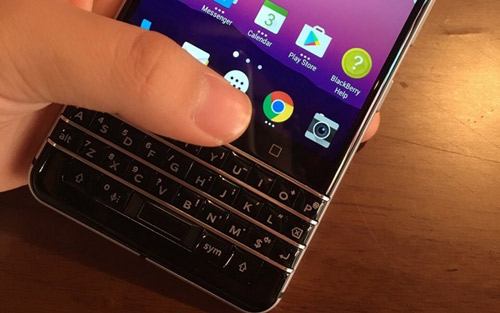 blackberry-dtek70-thiet-ke