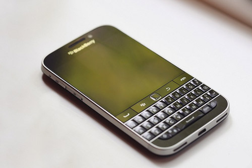 so-sanh-blackberry-q10-va-q20-1