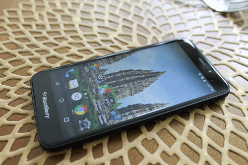 BlackBerry-Aurora-1