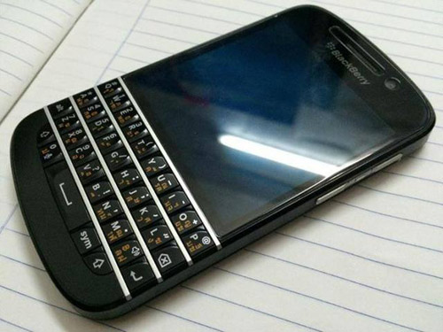 blackberry-q10-nobis-1