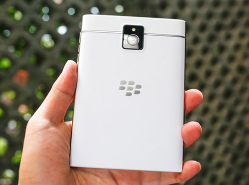 den-flash-blackberry-2