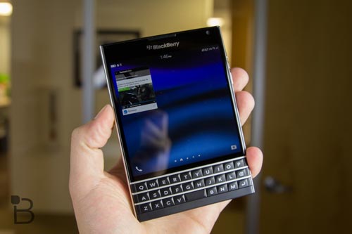 giam-gia-blackberry_passport-1