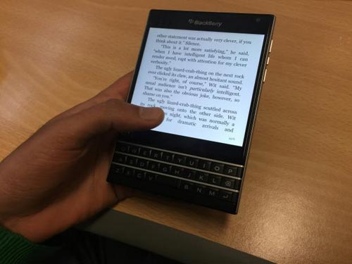 giam-gia-blackberry_passport