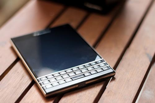 mua-blackberry-xach-tay-o-dau-2