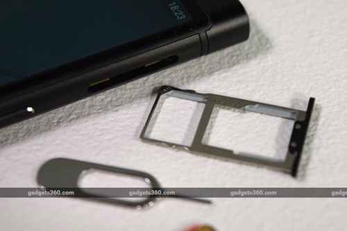 blackberry-2-sim-la-gi.