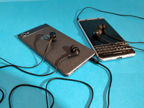 tai-nghe-blackberry-motion