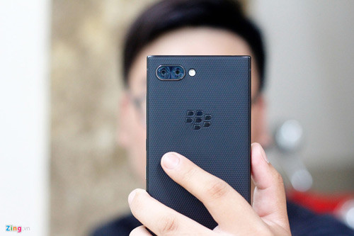 blackberry-key2-chinh-hang-2