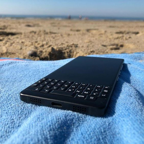 bb-keytwo-la-gi-1