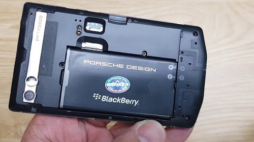 pin-blackberry-porsche-p-9983-2
