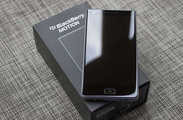 -sanh-blackberry-evolve-motion-01